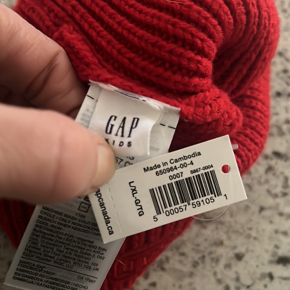 GAP hat Red L/XL kid - Picture 2 of 2
